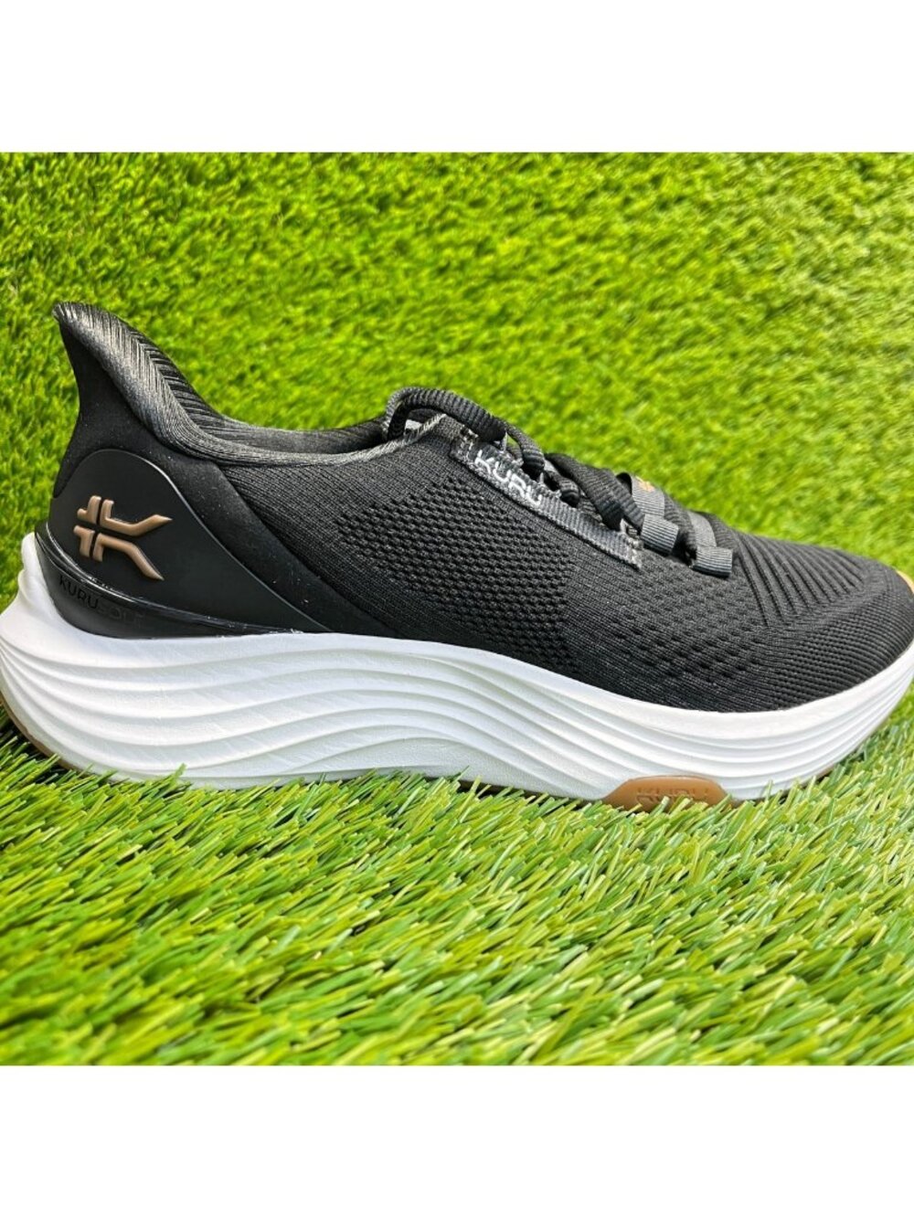 Kuru Atom 2 Womens Size 8 Black White Athletic Running Walking Shoes Sneakers